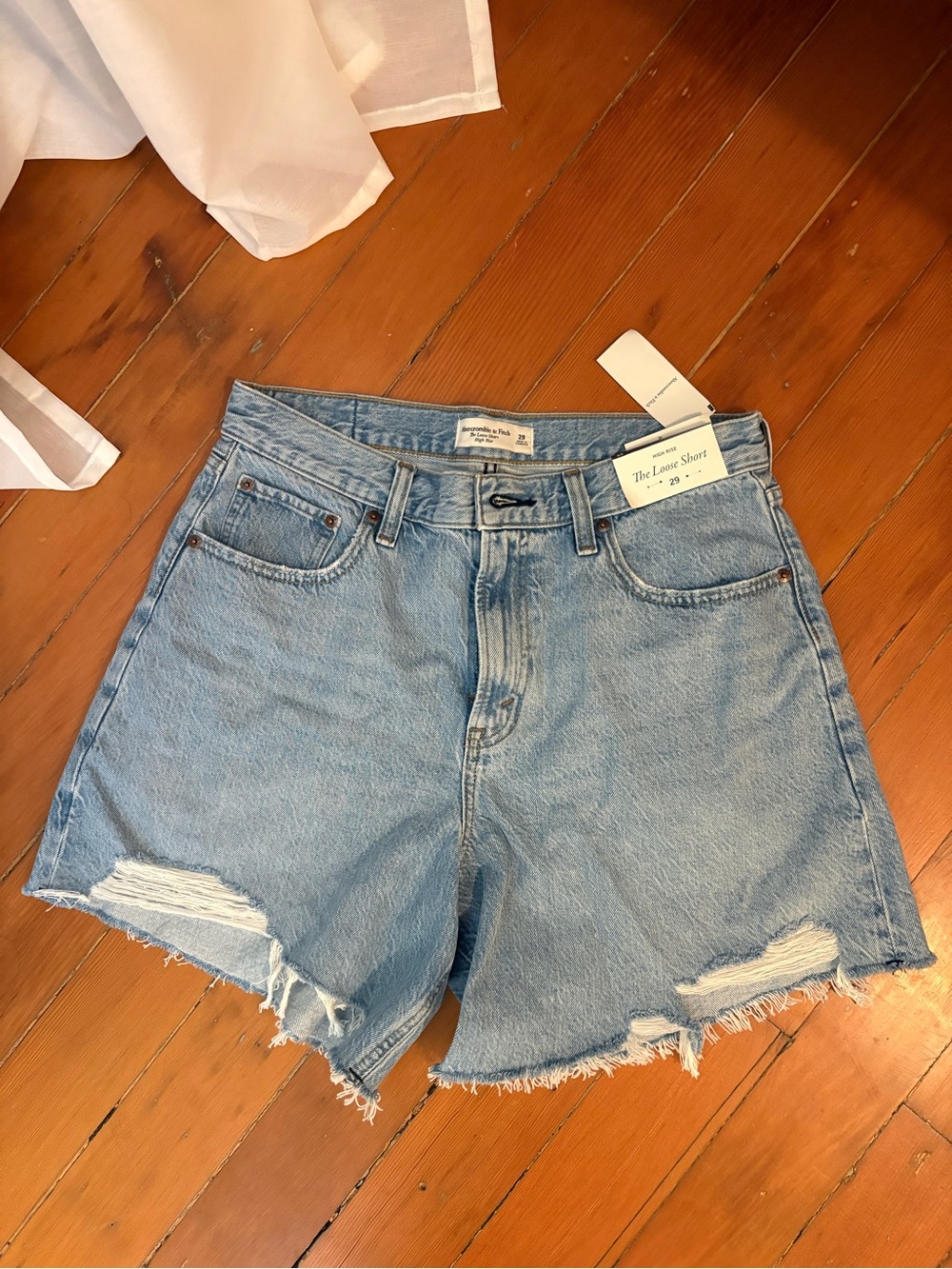 Abercrombie & Fitch High Rise Loose Shorts